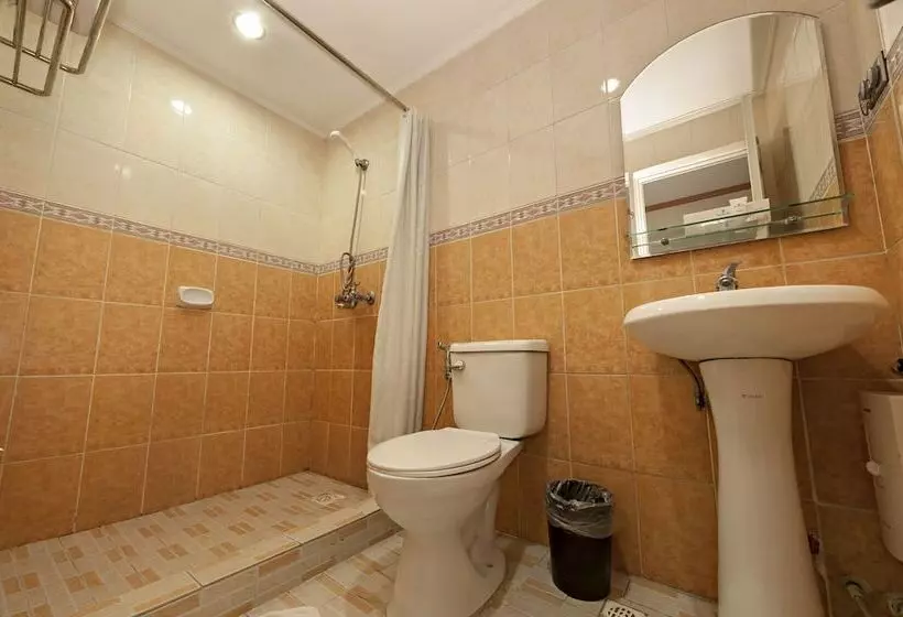 اتاق استاندارد, Oyster Plaza