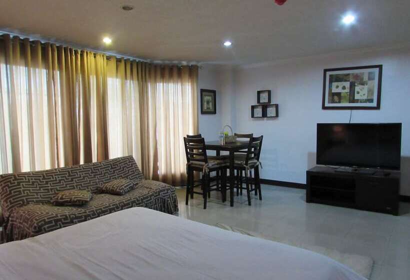 سوییت خانوادگی, Oyster Plaza