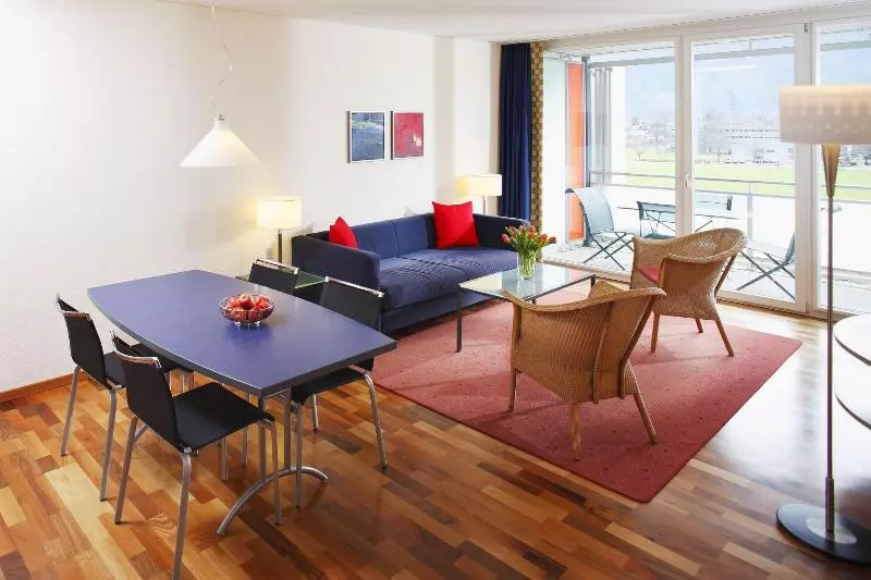 身障者適用スイートルーム, Premier Extended Stay Hobbs