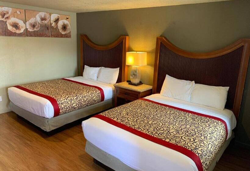 Номер Deluxe, Rodeway Inn Flagstaff East Route 66