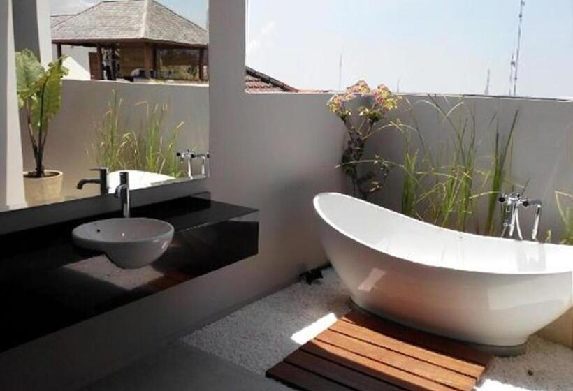 Люкс с Балконом, Scala Bed And Beyond