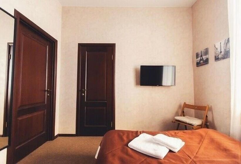 اتاق استاندارد, Shale On Komsomolskiy