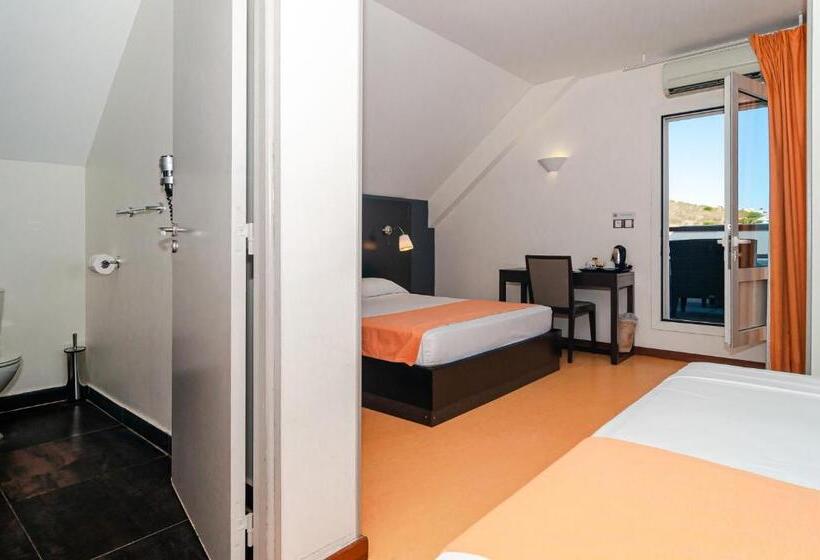 스탠다드 트리플 룸, Tama