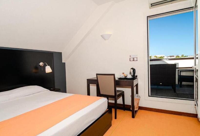 스탠다드 트리플 룸, Tama