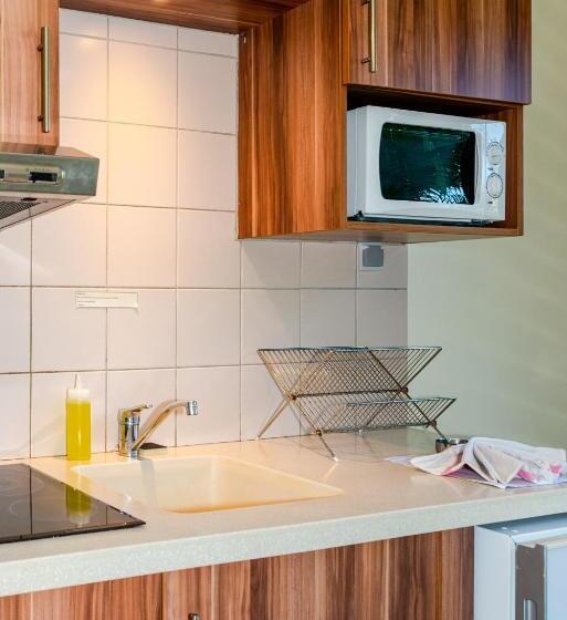 수피리어 스튜디오, Tama