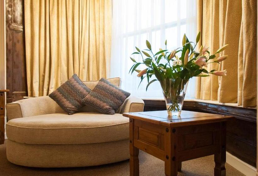 סוויטה דלוקס, The Pearl