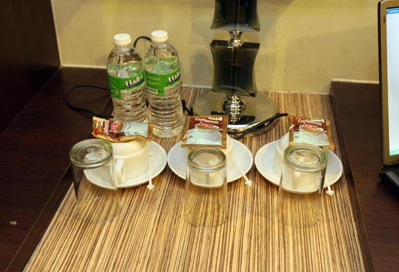 חדר משפחתי דלוקס, Uptown Imperial