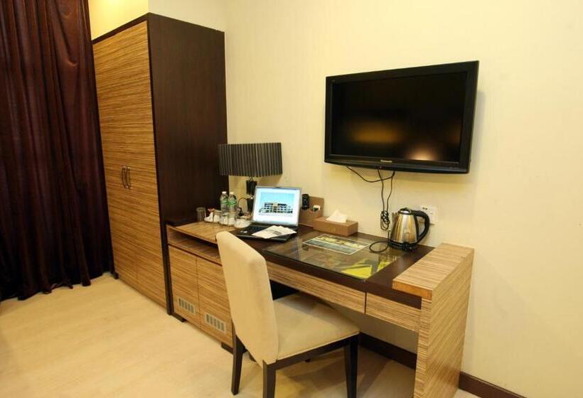 Семейный Номер Deluxe, Uptown Imperial