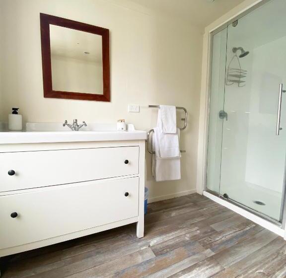 דירת חדר עם נוף לים ומרפסת, Mangonui Waterfront Apartments