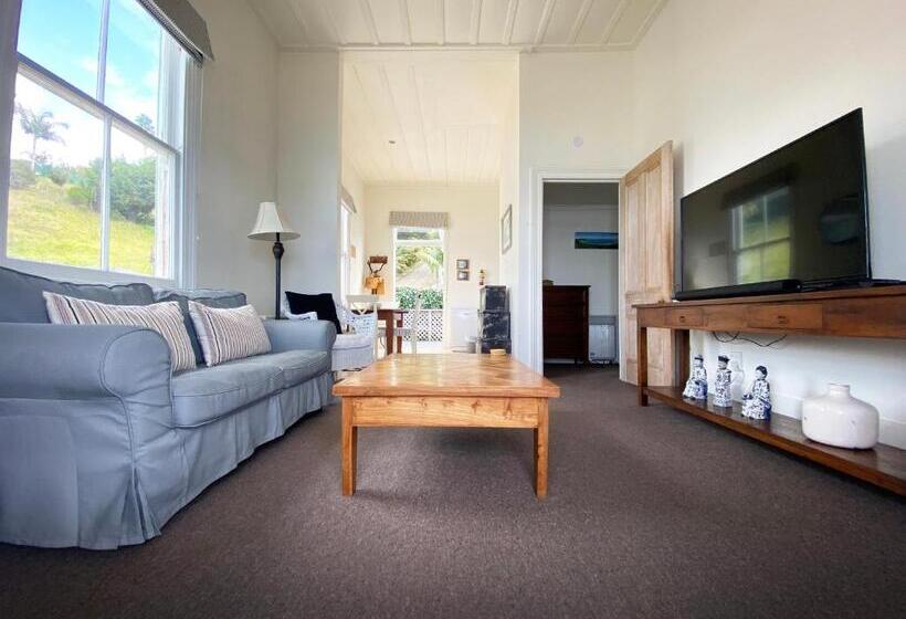 דירת חדר עם נוף לים ומרפסת, Mangonui Waterfront Apartments