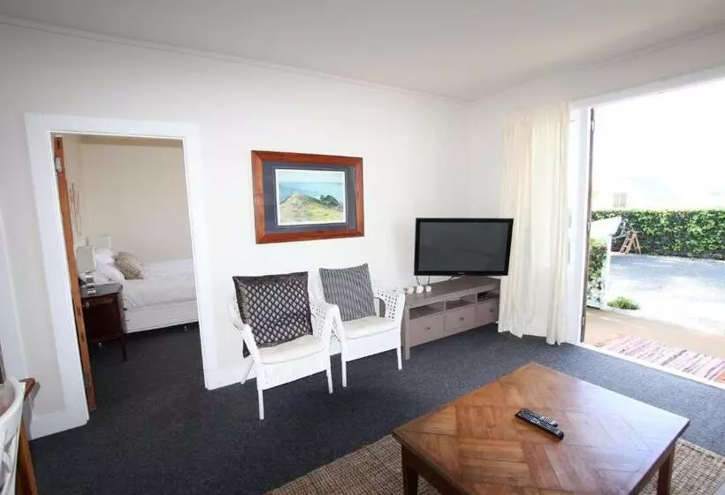 Huoneisto 1 Makuuhuone, Mangonui Waterfront Apartments
