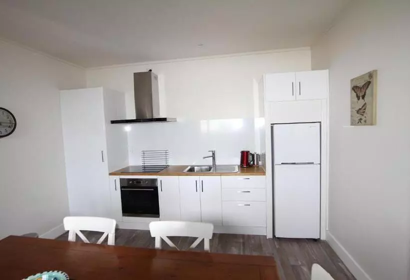 Huoneisto 1 Makuuhuone, Mangonui Waterfront Apartments