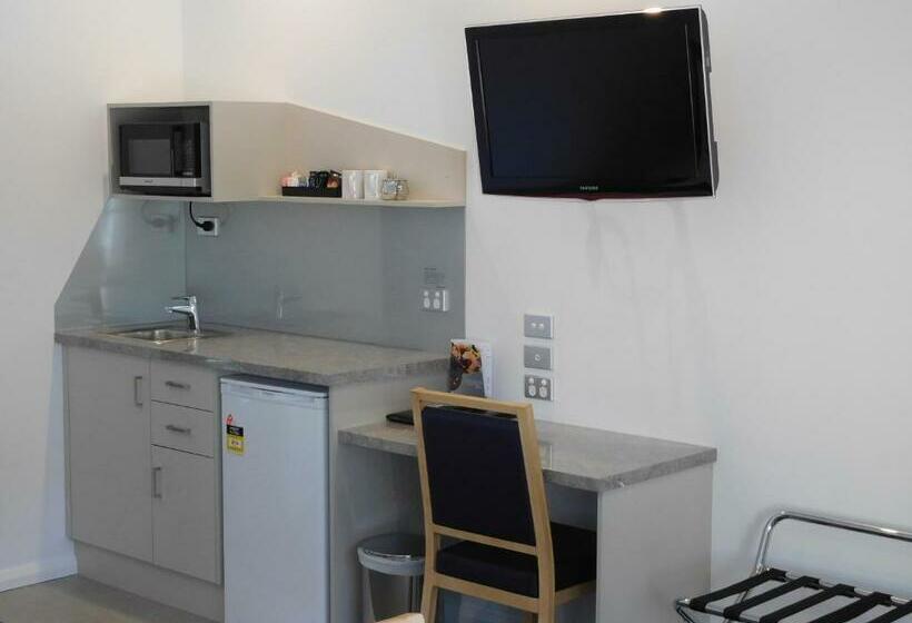 חדר דלוקס, Commercial Golf Resort