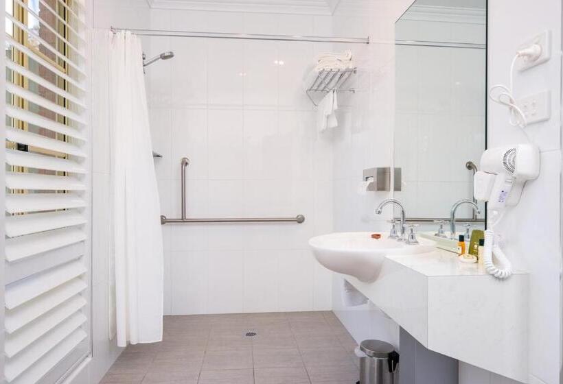 חדר דלוקס, Commercial Golf Resort