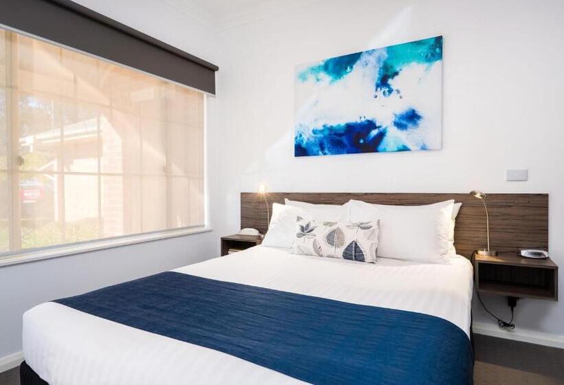 סוויטה קלאסית, Commercial Golf Resort