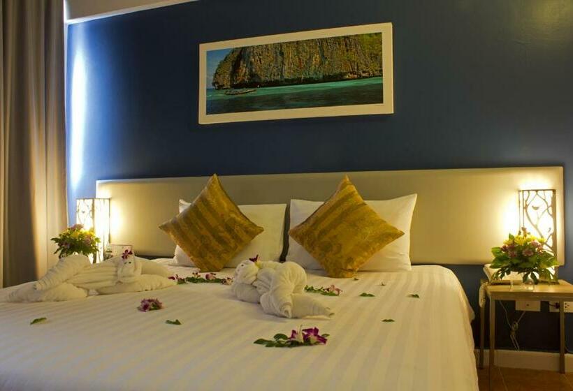 Номер Стандарт Вид на Город, On Hotel Phuket   Sha