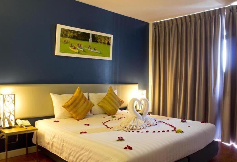 Номер Deluxe с Балконом, On Hotel Phuket   Sha