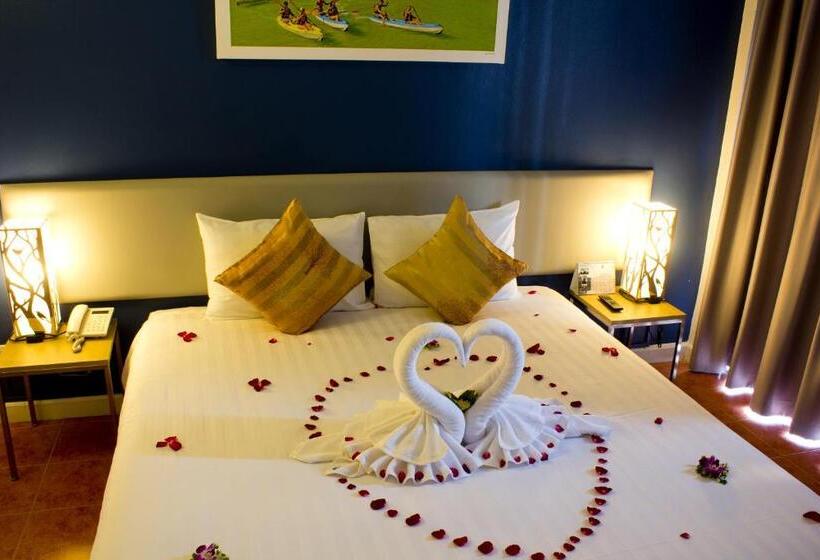 Номер Deluxe с Балконом, On Hotel Phuket   Sha