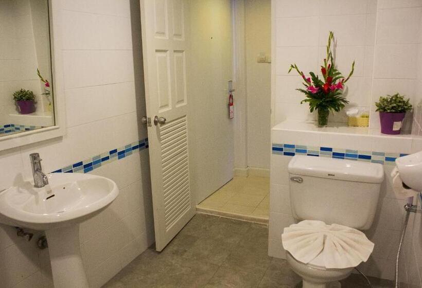 Номер Economy, On Hotel Phuket   Sha