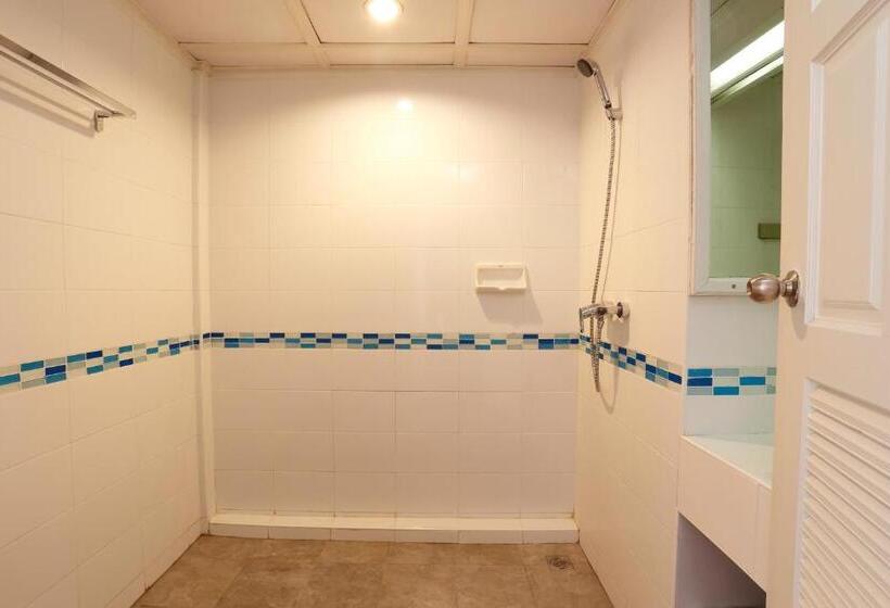 Номер Economy, On Hotel Phuket   Sha