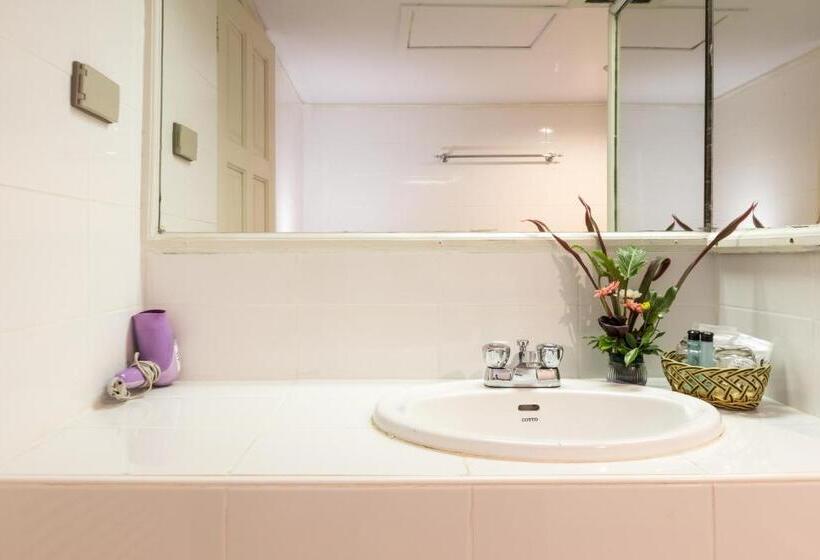 수피리어 패밀리 룸, On Hotel Phuket   Sha