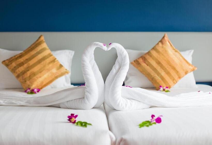 Семейный Номер, On Hotel Phuket   Sha