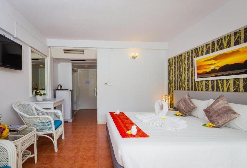 Номер Deluxe с Балконом, On Hotel Phuket   Sha