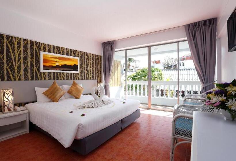 Номер Deluxe с Балконом, On Hotel Phuket   Sha