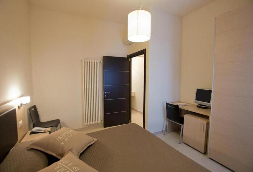 クラシックジュニアスイート, Rouge Hotel International