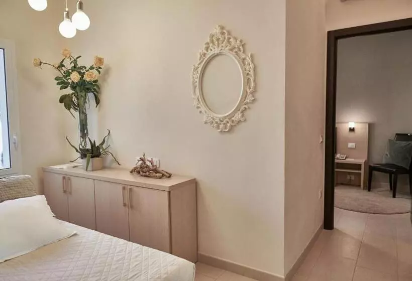 クラシックジュニアスイート, Rouge Hotel International