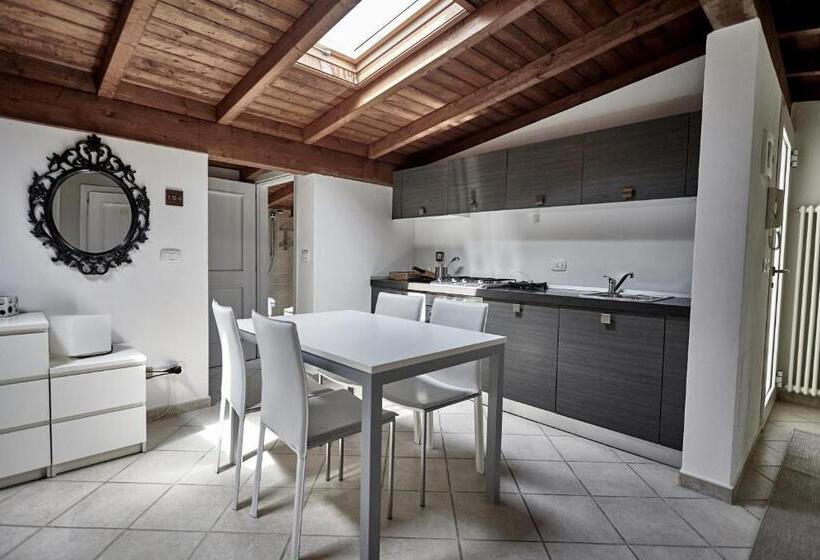 １ベッドルームアパートメント, Rouge Hotel International