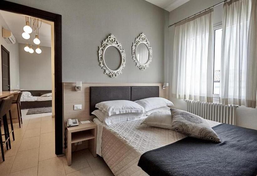 一ベッドルームエクゼクティブアパートメント, Rouge Hotel International