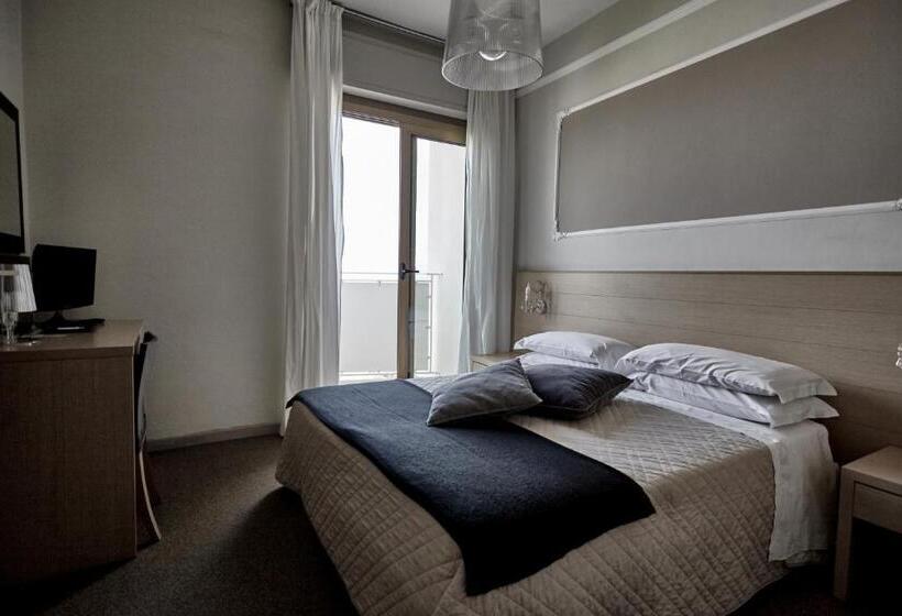 Номер Стандарт Вид на Море, Rouge Hotel International