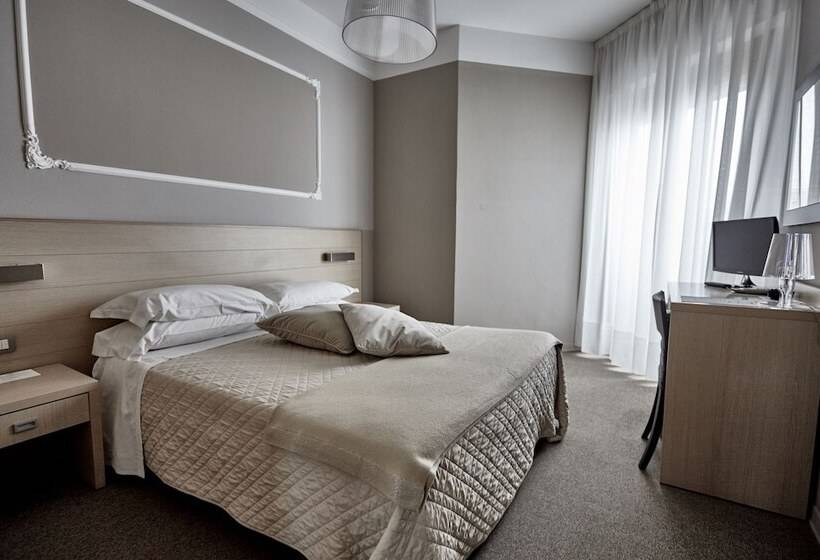 オーシャンビュースタンダードルーム, Rouge Hotel International