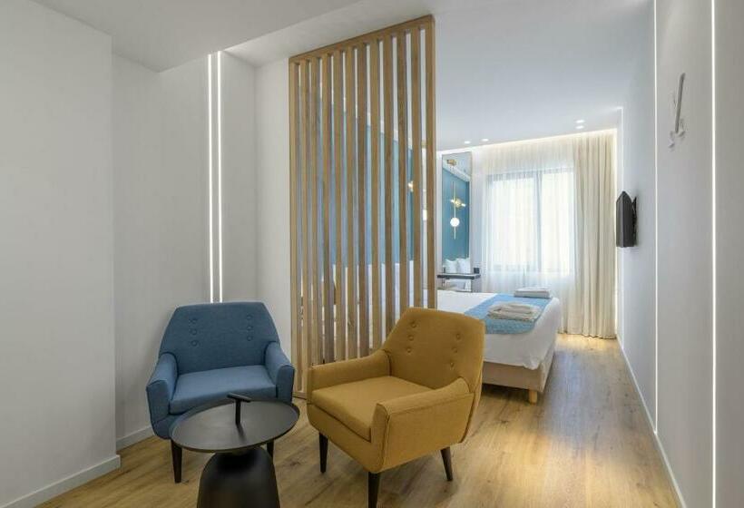 סוויטה דלוקס, Acropolis Magenta Luxury Suites