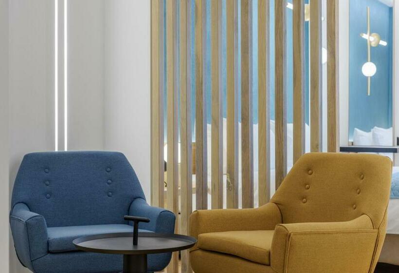 디럭스 스위트, Acropolis Magenta Luxury Suites