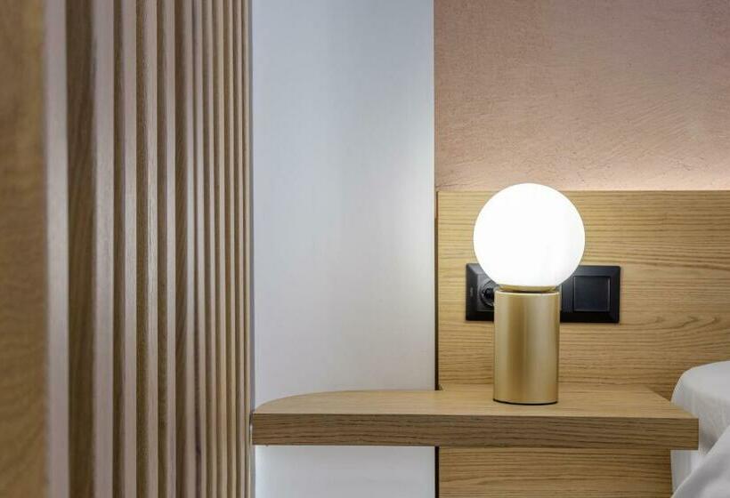 디럭스 스위트, Acropolis Magenta Luxury Suites