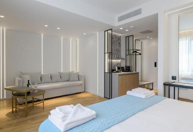 סוויטה, Acropolis Magenta Luxury Suites