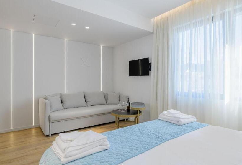 스위트, Acropolis Magenta Luxury Suites
