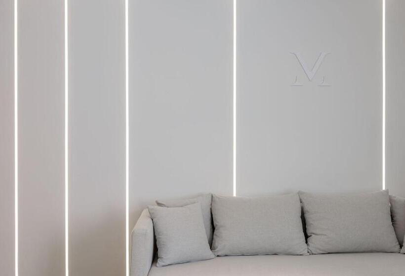 סוויטה, Acropolis Magenta Luxury Suites