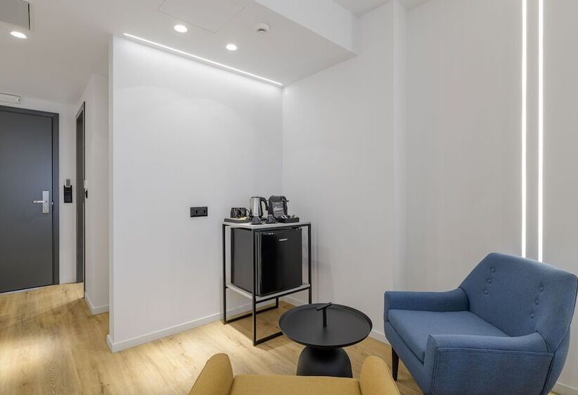 סוויטה דלוקס, Acropolis Magenta Luxury Suites