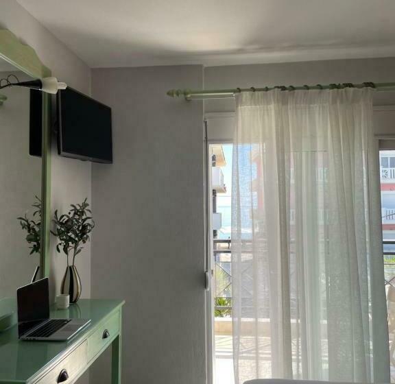 スタンダードルーム, Limenaria Beach