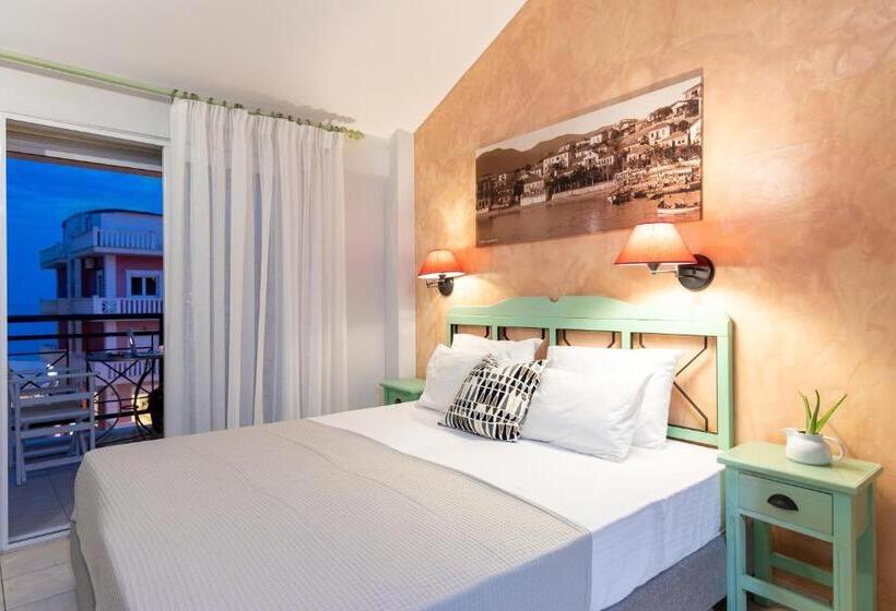 スタンダードトリプルルーム, Limenaria Beach