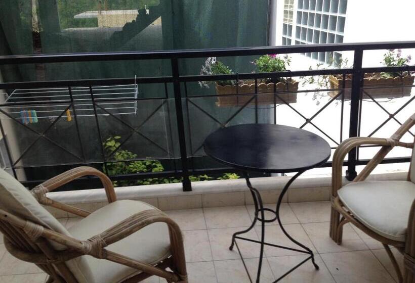 エコノミールーム, Limenaria Beach