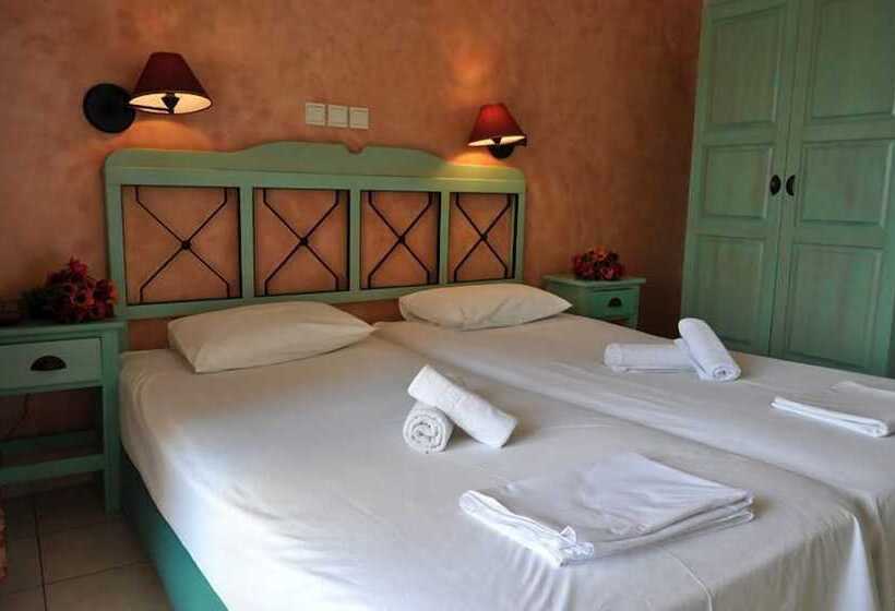 スタンダードルーム, Limenaria Beach