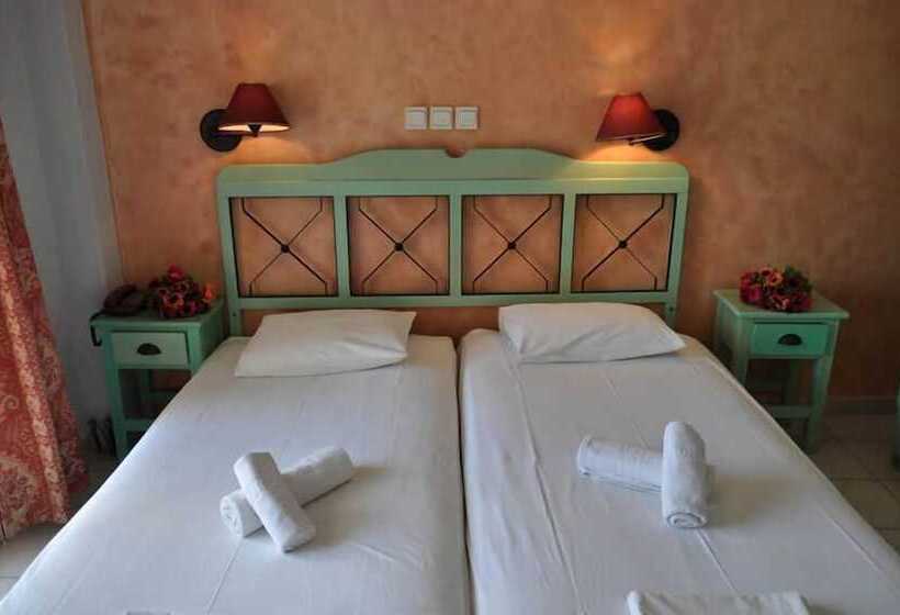 スタンダードルーム, Limenaria Beach