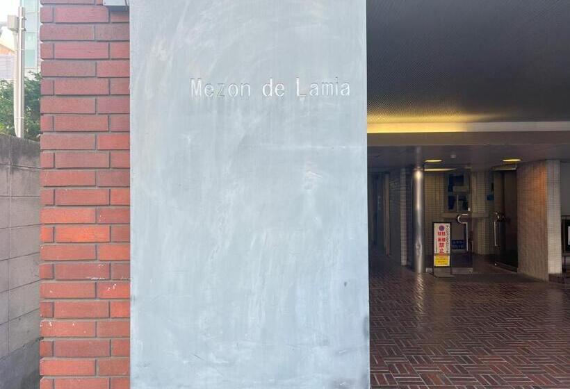 标准工作室, Inn The Omotesando