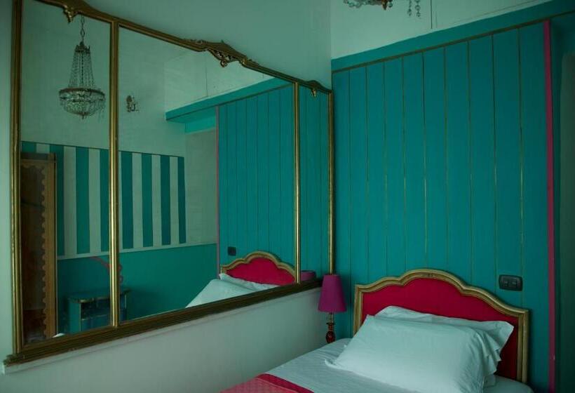 标准单人间, Abali  Gran Sultanato