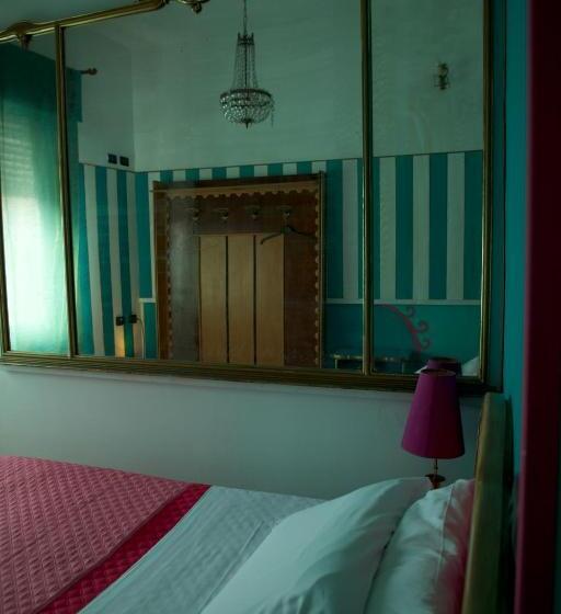 标准单人间, Abali  Gran Sultanato