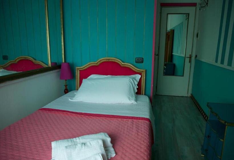 标准单人间, Abali  Gran Sultanato